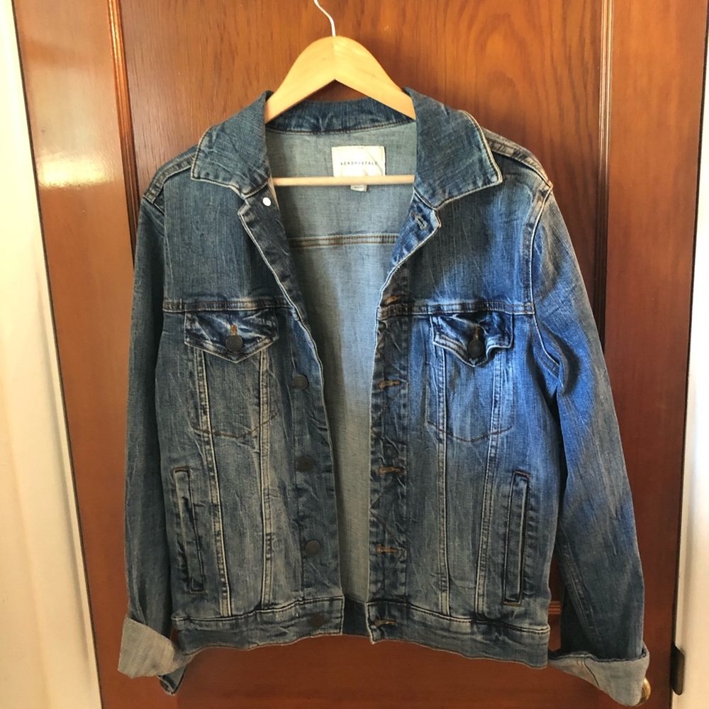 Mens small Aeropostale denim jacket. Great condition.